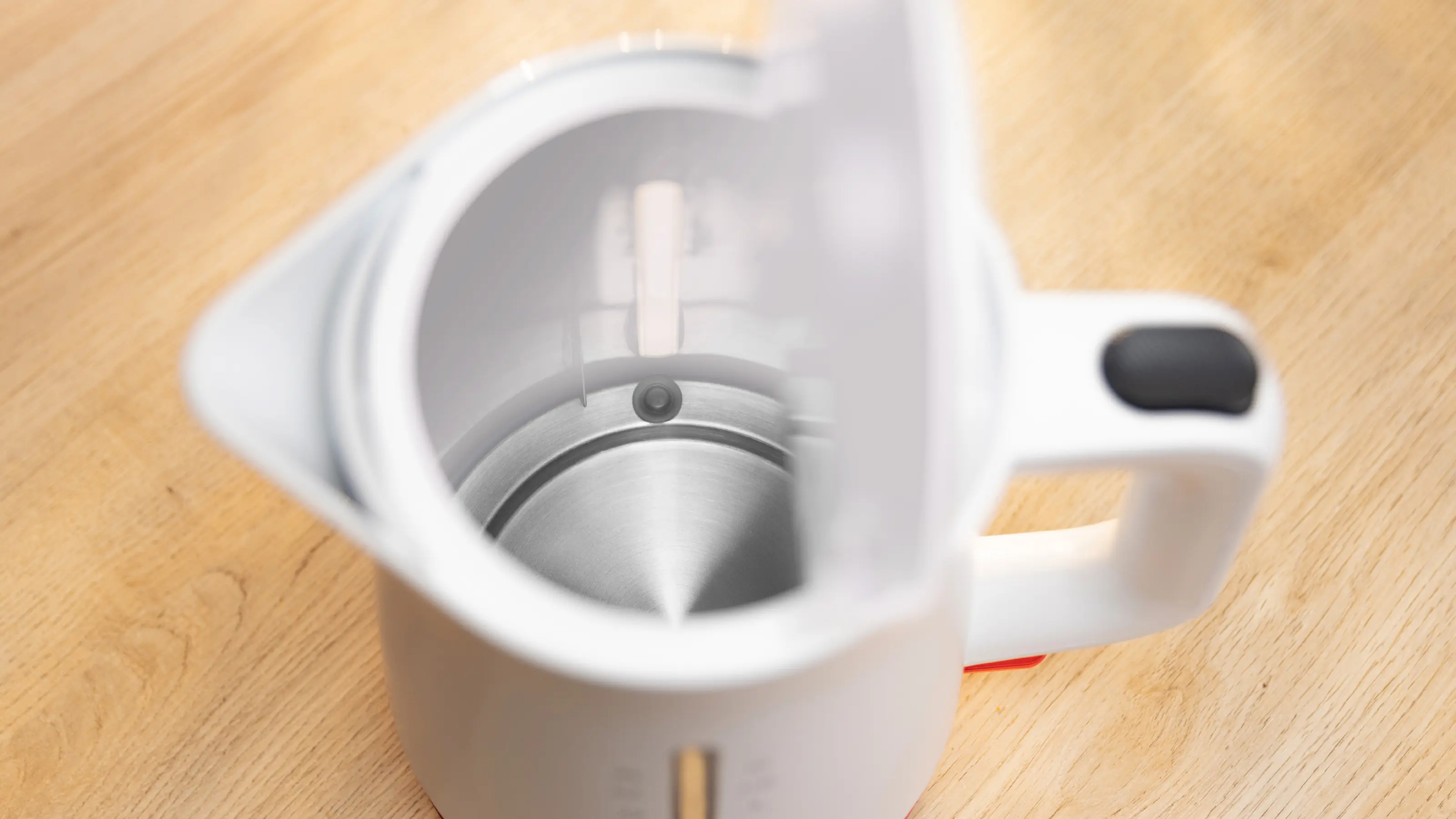Bosch TWK4M221 MyMoment Water Kettle 1.7L 2400W White product view 9