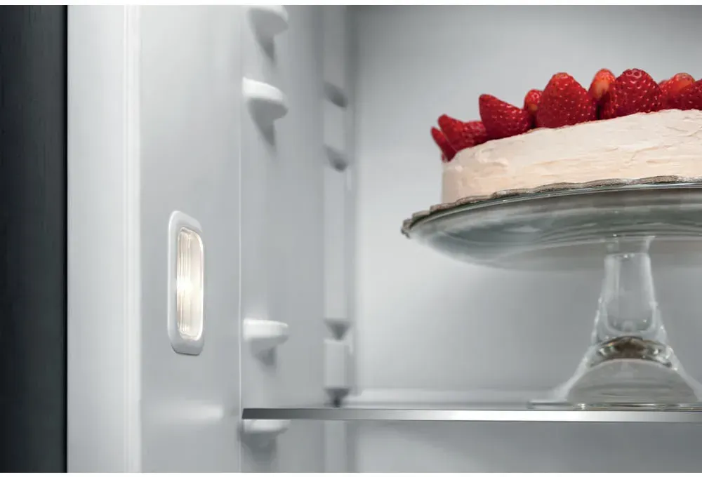 Whirlpool ARG 18081 A++ refrigerator lifestyle view