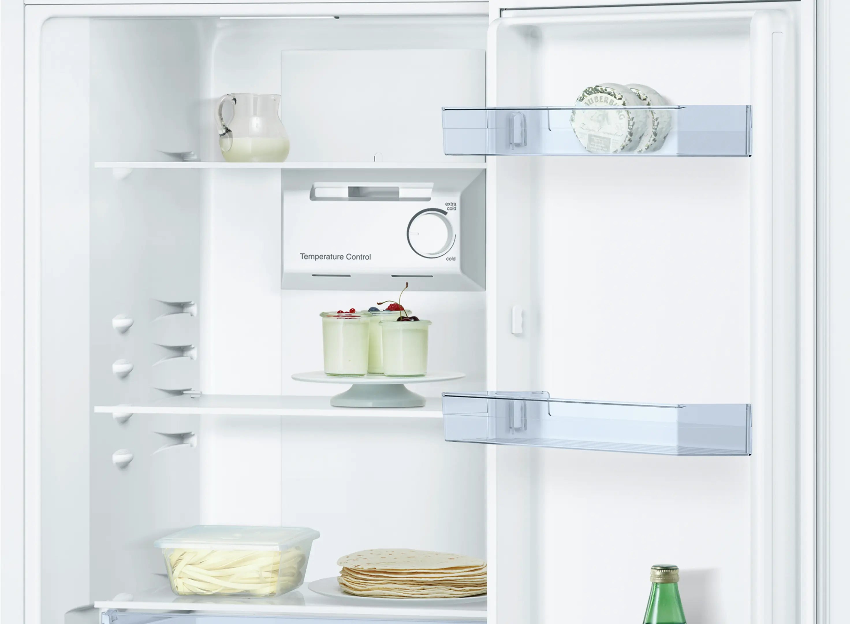 Bosch KGN33NW21U bottom-freezer fridge-freezer product image