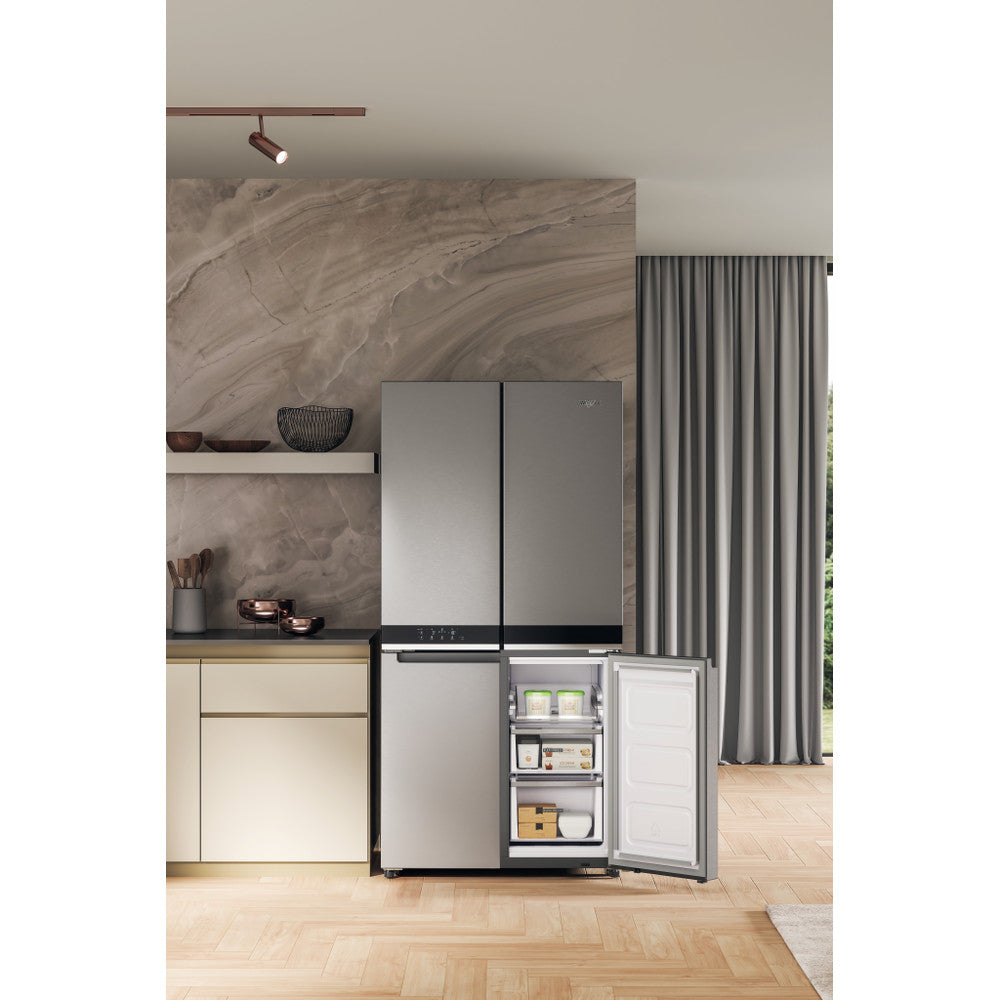 Whirlpool WQ9 B2L G EX 4-Door Fridge Freezer 91cm 677L Inox - Storage View