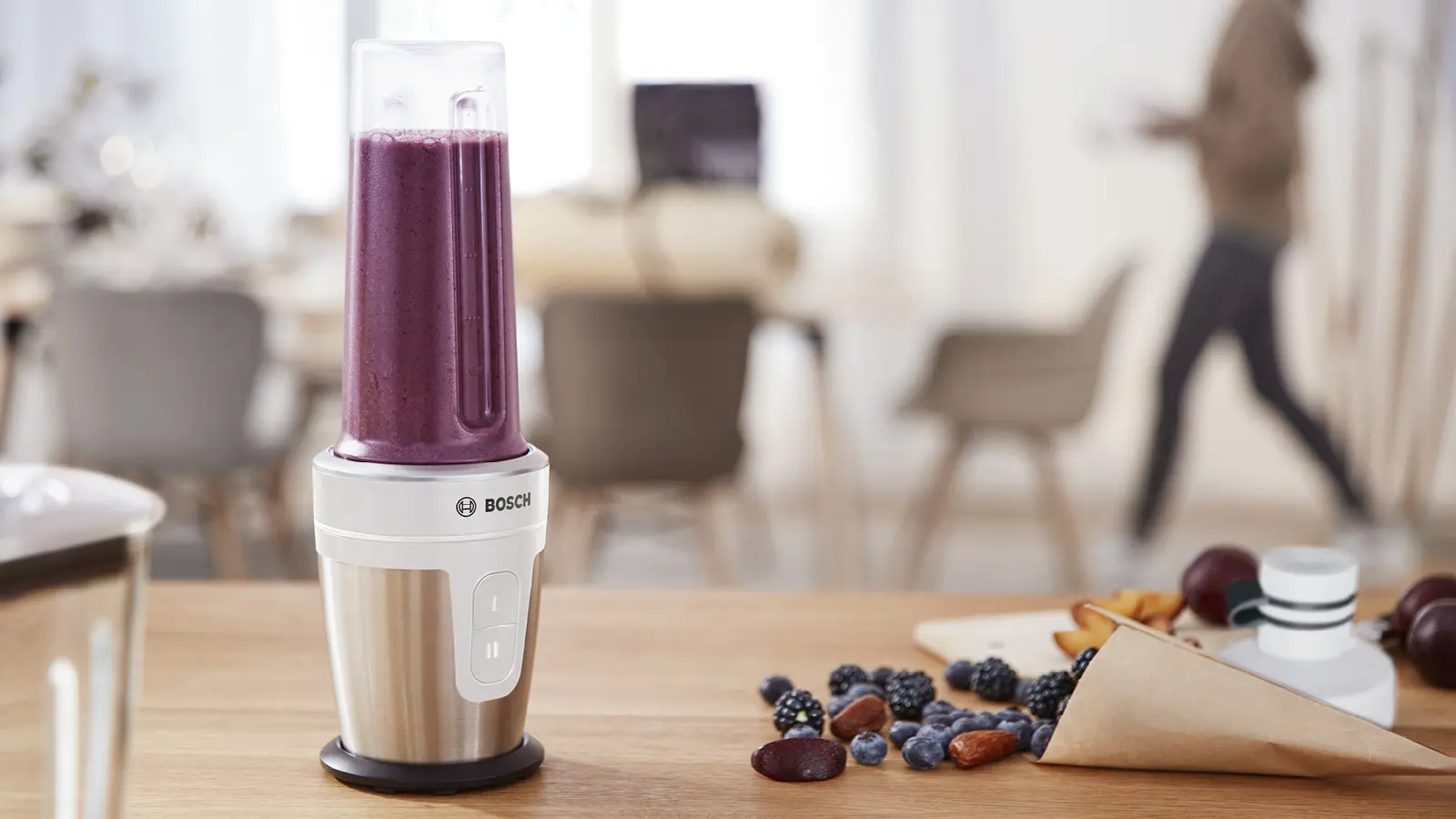 Bosch MMBM7G2M VitaStyle Mixx2Go Blender 350W White product view 7