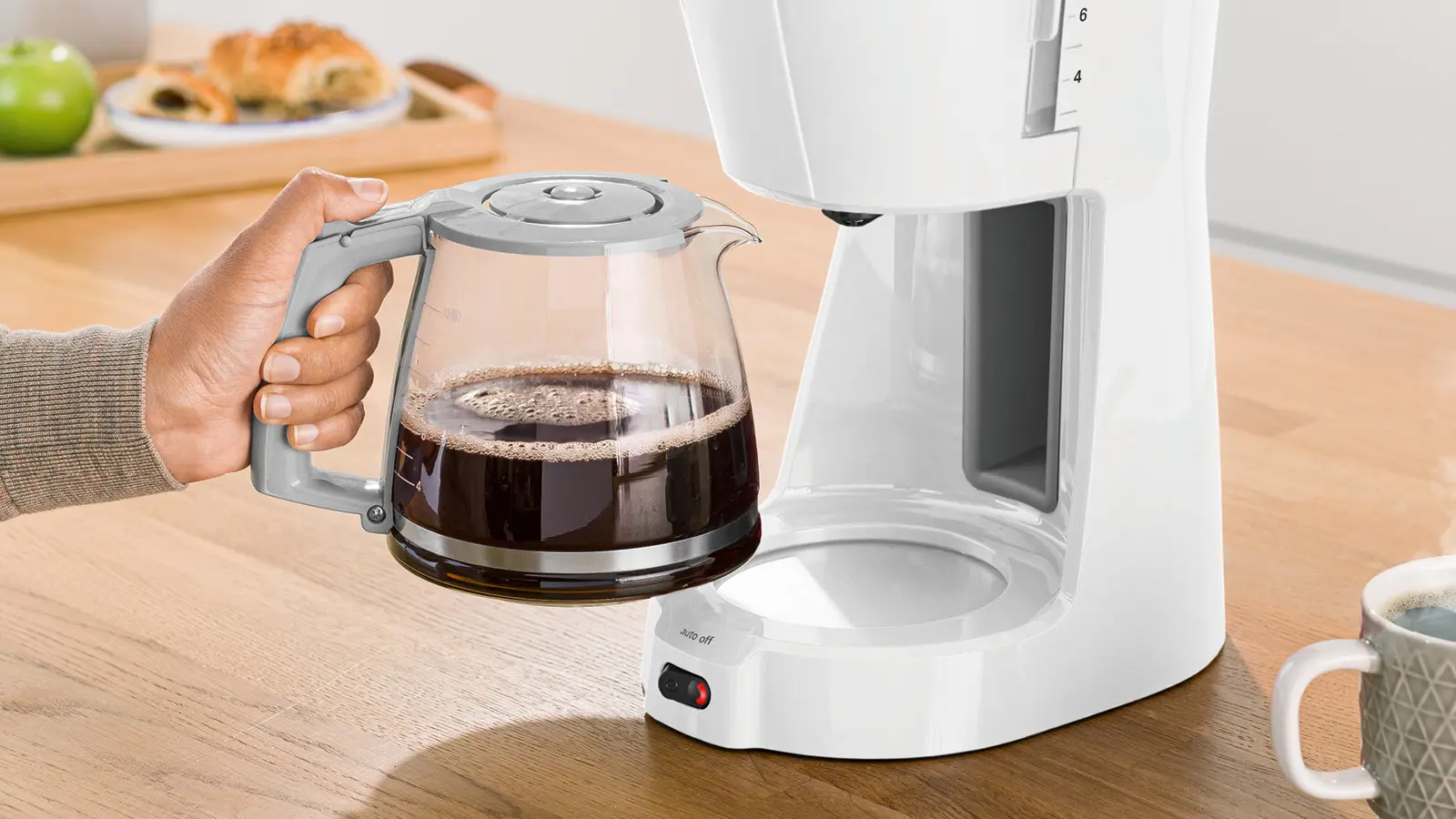 Bosch TKA3A031 CompactClass Extra Filter Coffee Maker 1100W White product view 9