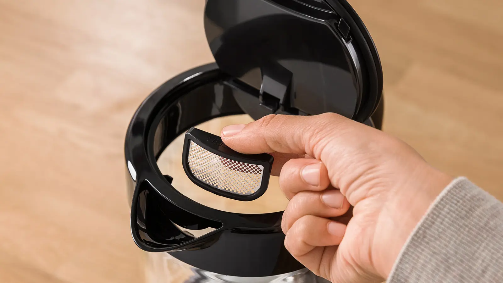 Bosch TWK70B03 Glass Water Kettle 1.7L 2400W Black product view 6