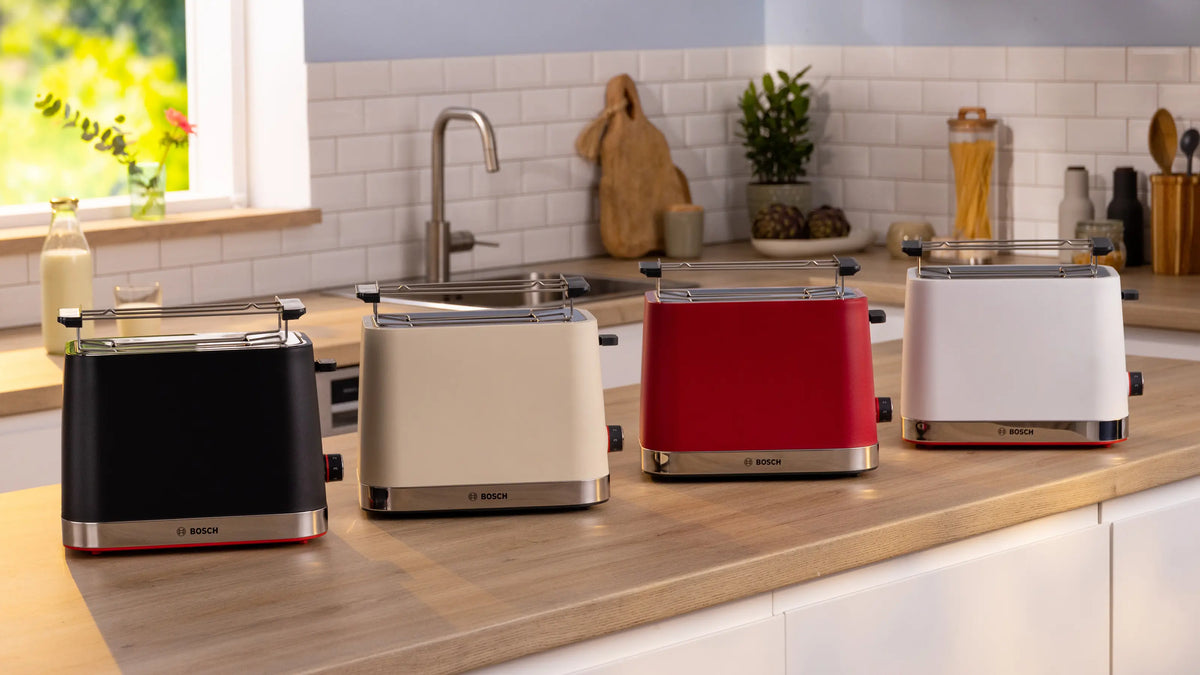 Bosch TAT4M221 automatic bread centering toaster feature image