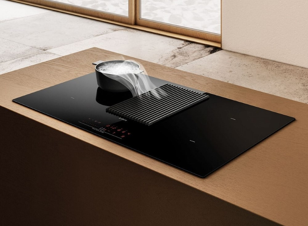 Elica NIKOLATESLA PRIME 83cm induction hob with integrated extractor in black glass at Tahboub Appliances Jordan - view 3