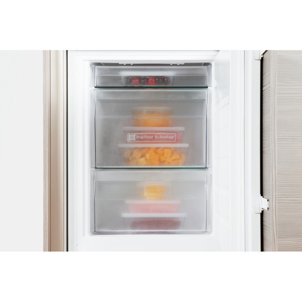 Whirlpool ART 6510/A+ SF Integrated Fridge Freezer 177cm 273L Fully Integrated - Feature View