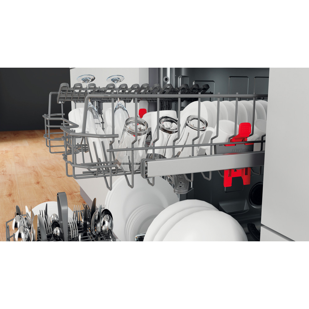 Whirlpool WIE 2B19 N UK fully integrated dishwasher product image 7